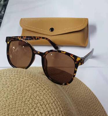 磨砂韩版偏光小脸太阳镜实店价