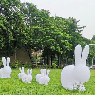 LED七彩户外防水兔子灯 中秋广场望月兔子凳活动道具发光玉兔灯球