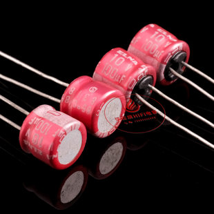 Портативный Слушай Эльну старые модель Медь красный халат лихорадка Размещение электролиза емкость 10V100UF