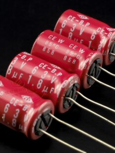 化工黑金刚 Красный Оран Фокс лихорадка связь электролиз емкость 63V1.8UF