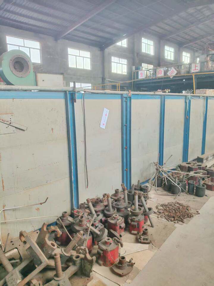 4月7日菏泽玻璃公司厂区内钢结构厂房及机器设备等资产网络拍卖公告