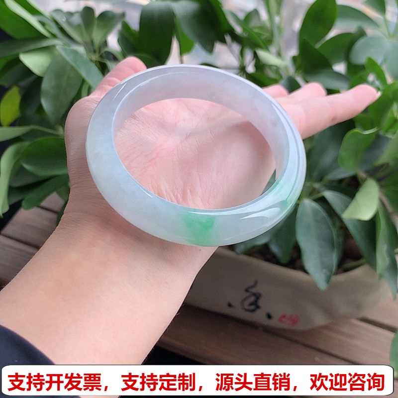 缅甸A货天然翡翠 老坑冰种飘绿正装正圈手镯58-59圈口 完美