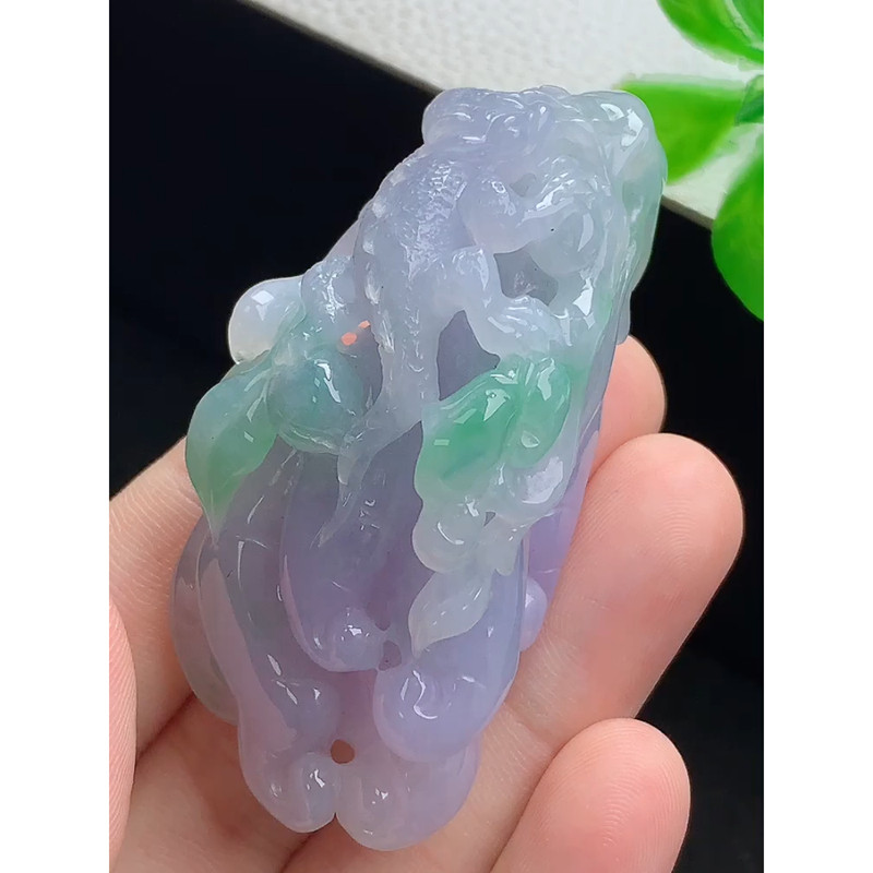 缅甸天然A货玉石翡翠 老坑冰种 手工精雕 春彩佛手瓜吊坠