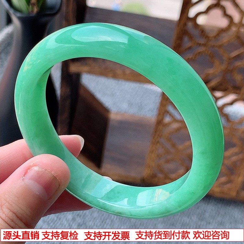 缅甸A货天然翡翠 老坑冰种满绿正装正圈手镯圈口