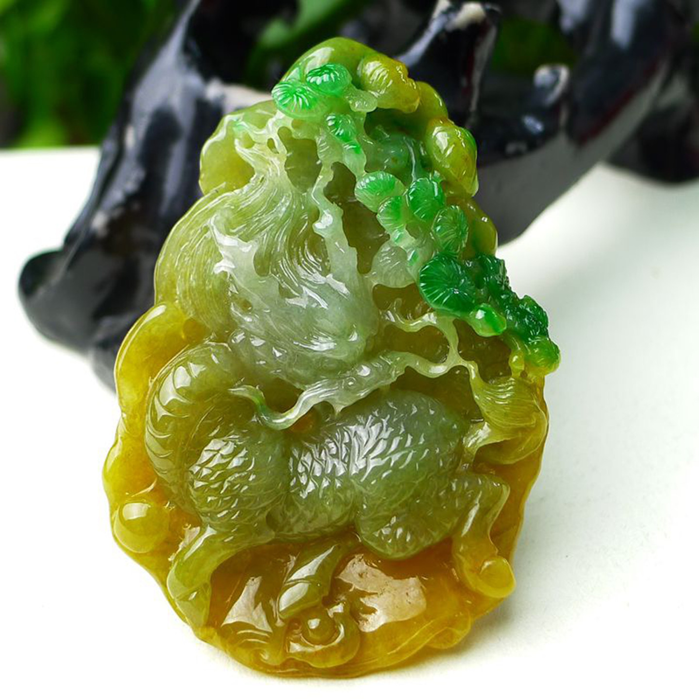 缅甸天然A货玉石翡翠 老坑冰种手工精雕双彩黄加绿麒麟吊坠