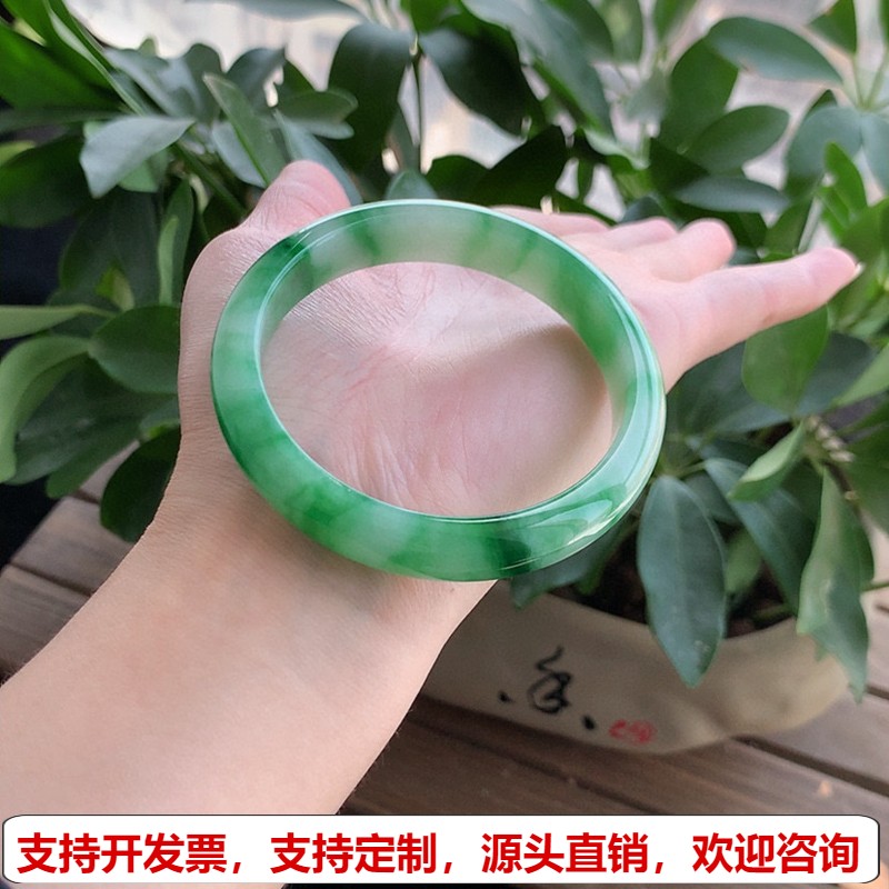 缅甸A货天然翡翠 老坑冰种飘绿正装正圈手镯58-59圈口 完美