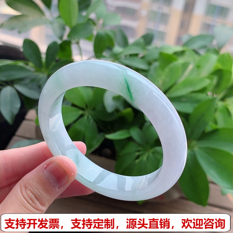 缅甸A货天然翡翠 老坑冰种飘绿正装正圈手镯56-57圈口 基本完美