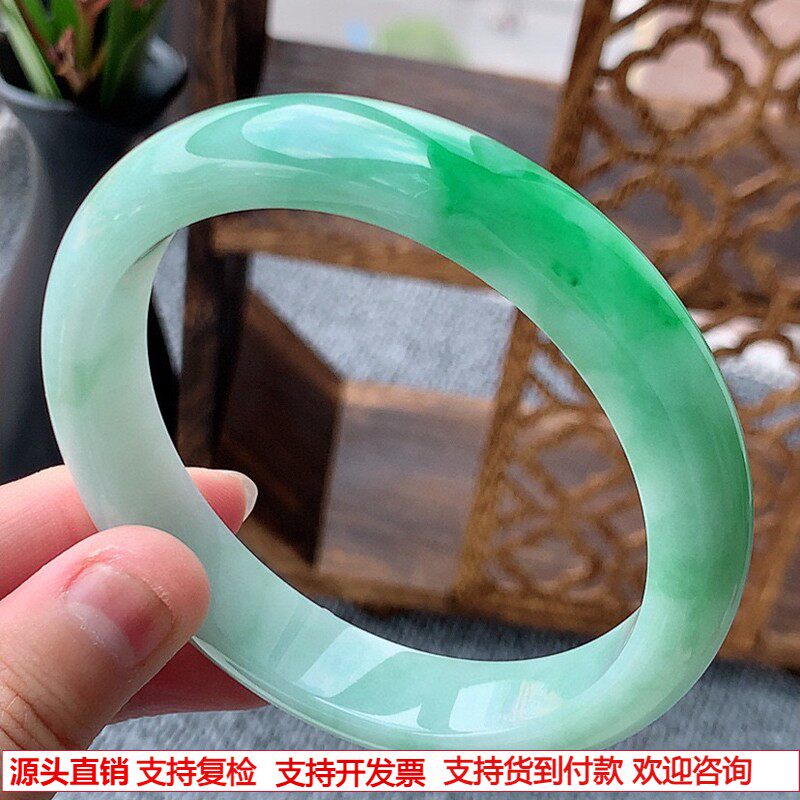 缅甸A货天然翡翠 老坑冰种飘绿正装正圈手镯62-63大圈口