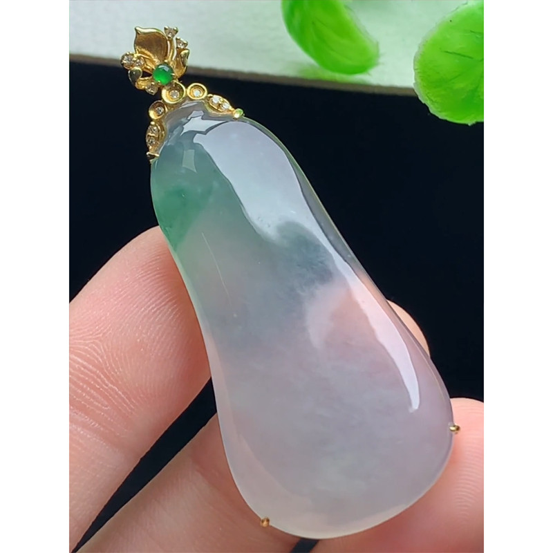 缅甸天然A货玉石翡翠 老坑冰种 手工精雕 8k金扣镶嵌福瓜吊坠