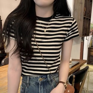 设计感小众显瘦正肩短款 韩版 辣妹上衣 t恤女夏季 港味复古条纹短袖