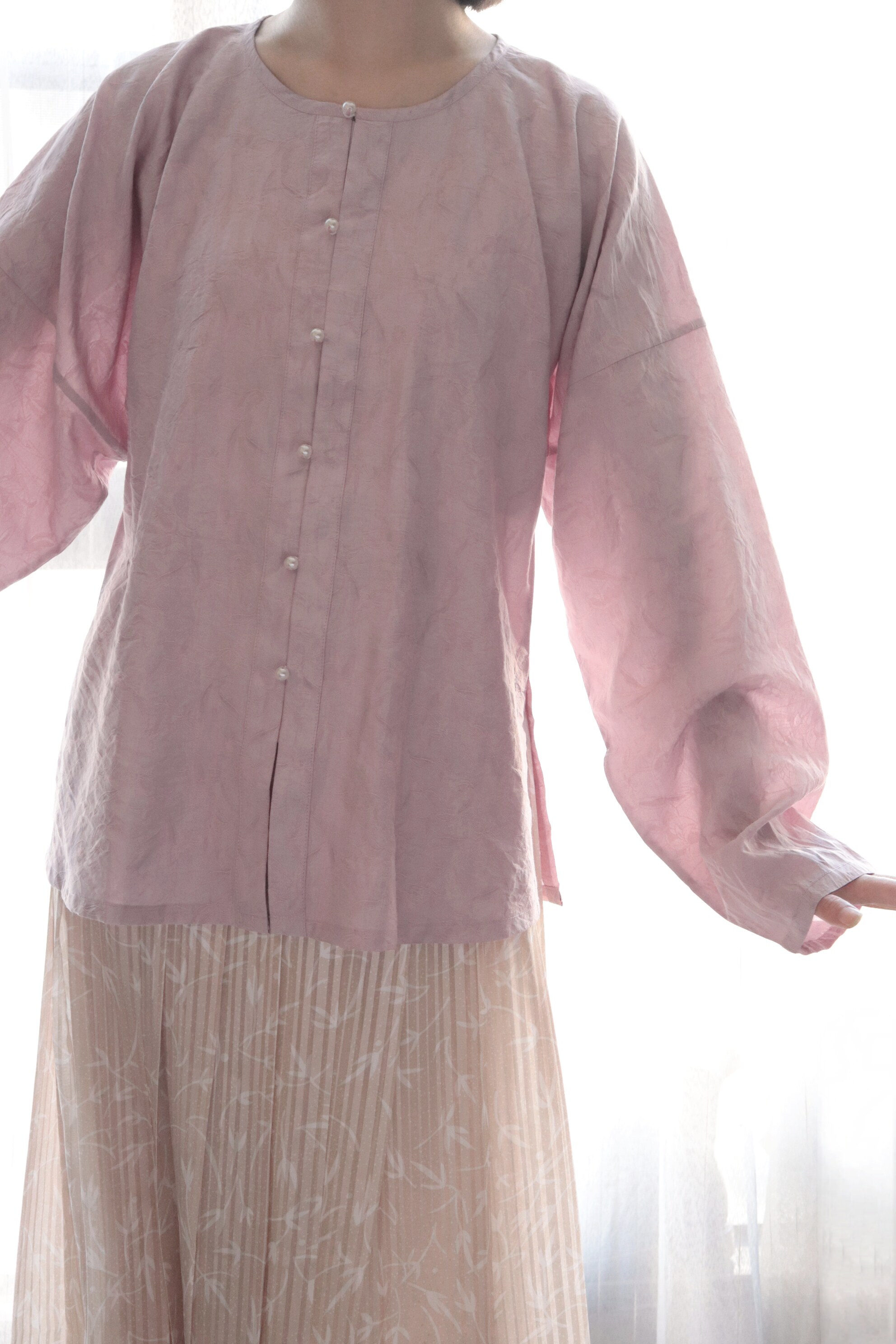 SHANG SHANG ZHE HUA TENCEL 자카드 데일리 송 왕조 스트레이트 넥 항공기 소매 명나라 라운드 넥 더블 옆을 터 놓은 부분 스트레이트 소매 짧은 셔츠 봄 여름 가을