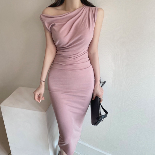 夏季优雅妩媚女人味性感褶皱斜肩无袖包臀修身背心中长裙连衣裙子 - 封面