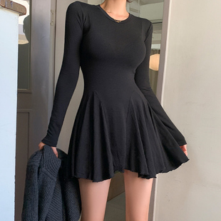 韩版莫代尔黑色短裙春季甜酷辣妹荷叶边裙摆连衣裙2026新款长袖裙