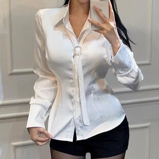 2026新款白色纯欲别致飘带衬衫女性感辣妹修身衬衣收腰显瘦上衣潮
