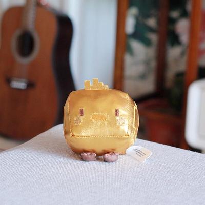 金色方块公仔好玩可爱毛绒玩具