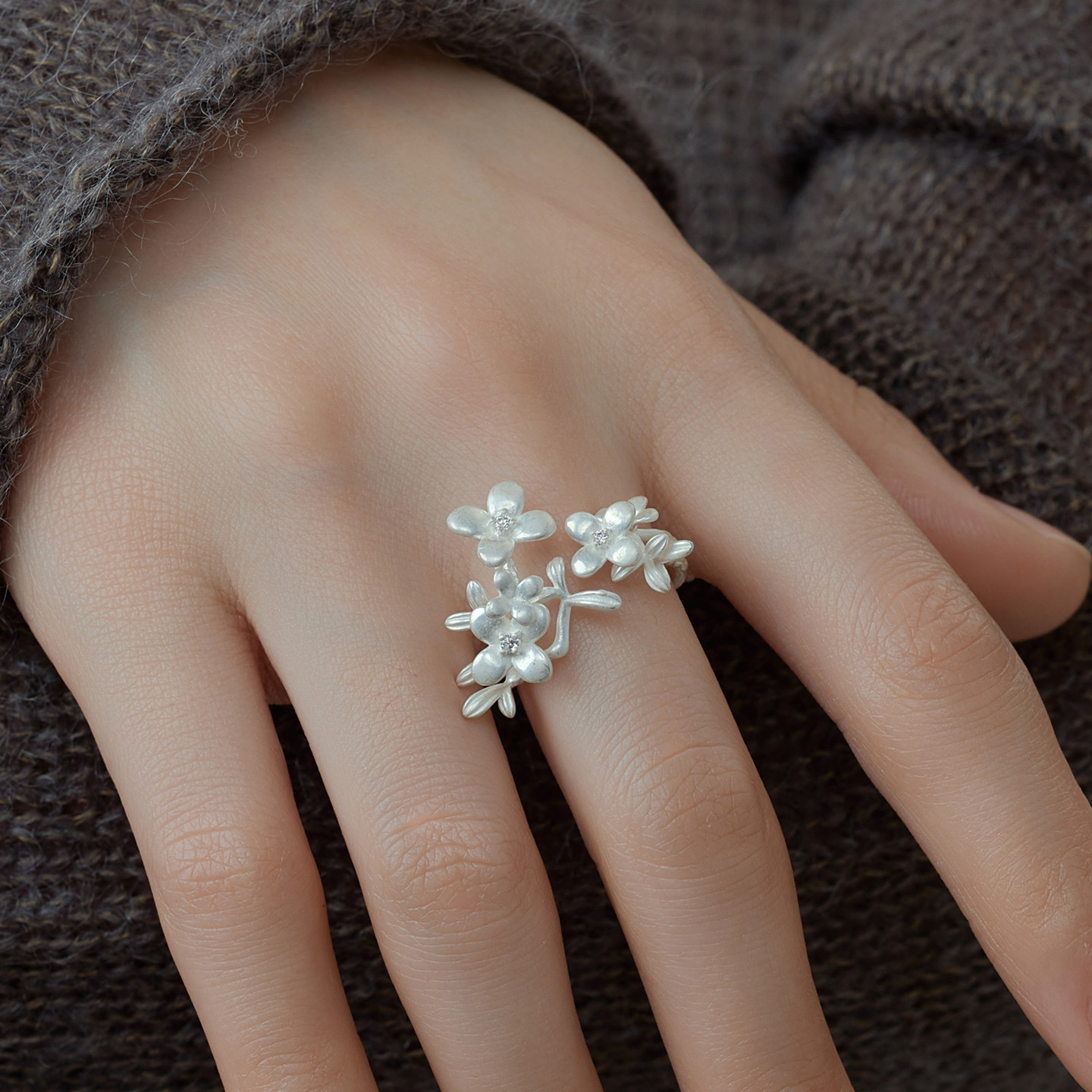 梵灵原创设计S925纯银繁花戒指