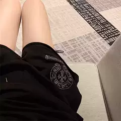 Summer New Trendy Brand Horse Hoof Sanskrit Silver Thread Embroidered Shorts for Women, Super Popular on Instagram, Fashionable Elastic Waist Hot Pants