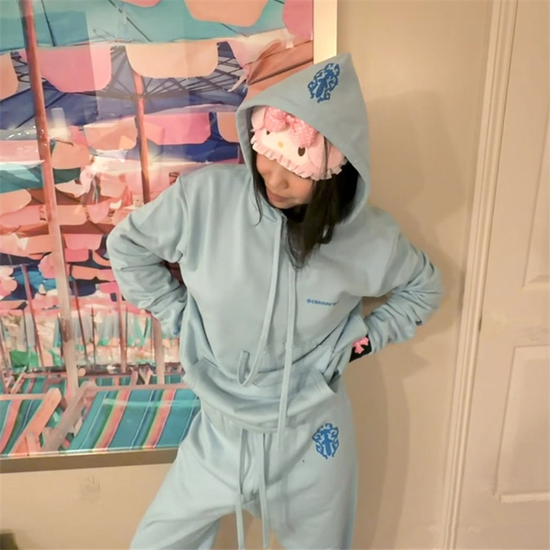 秋冬新款宝剑梵文印花薄绒连帽卫衣女ins美式复古设计感上衣长裤,女装/女士精品,短外套,淘宝优惠券,粉丝福利购,淘宝优惠卷