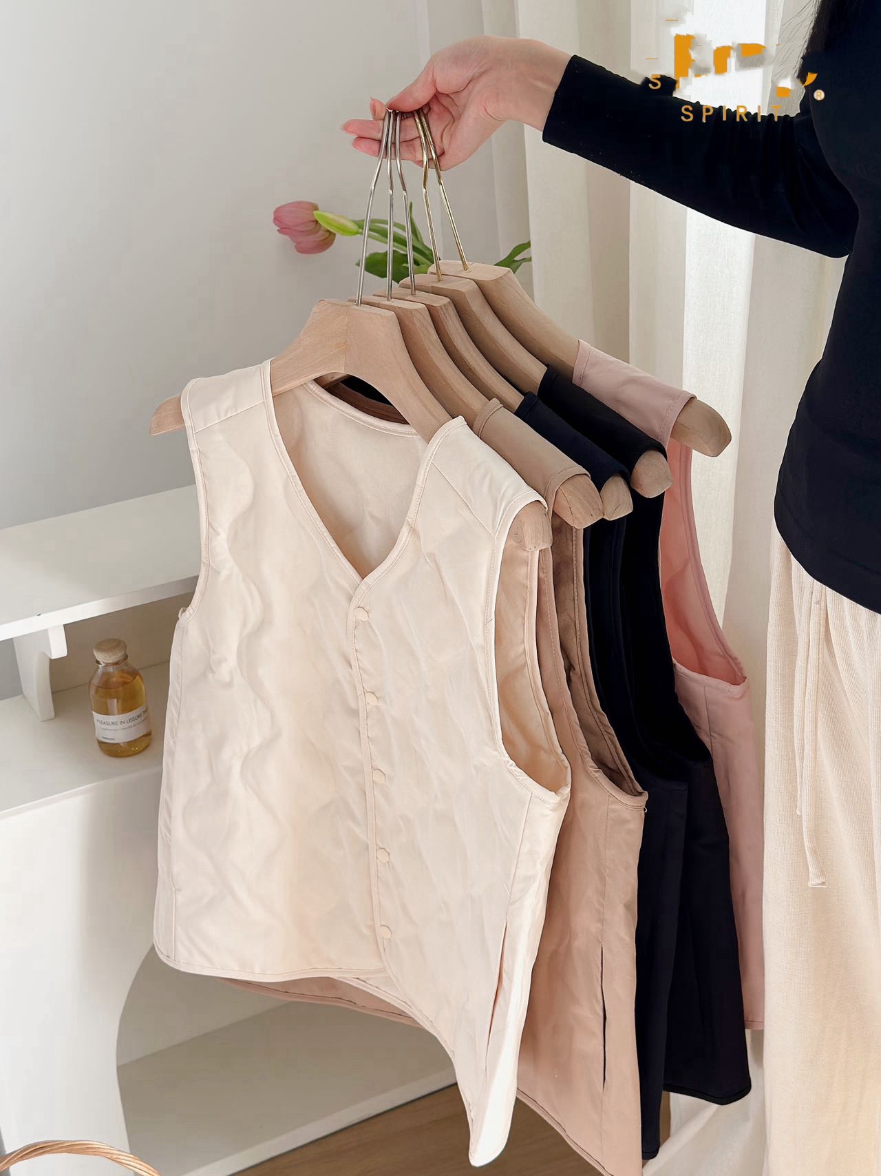 绵羊毛填充保暖秋冬防风男女轻薄锁温情侣款外穿V领马甲内搭背心