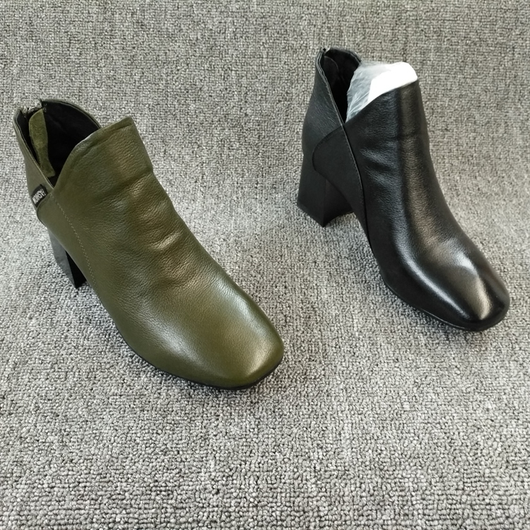 粗跟大码拉链全真皮马丁靴透气懒人百搭断码舒适时尚新秋款女短靴