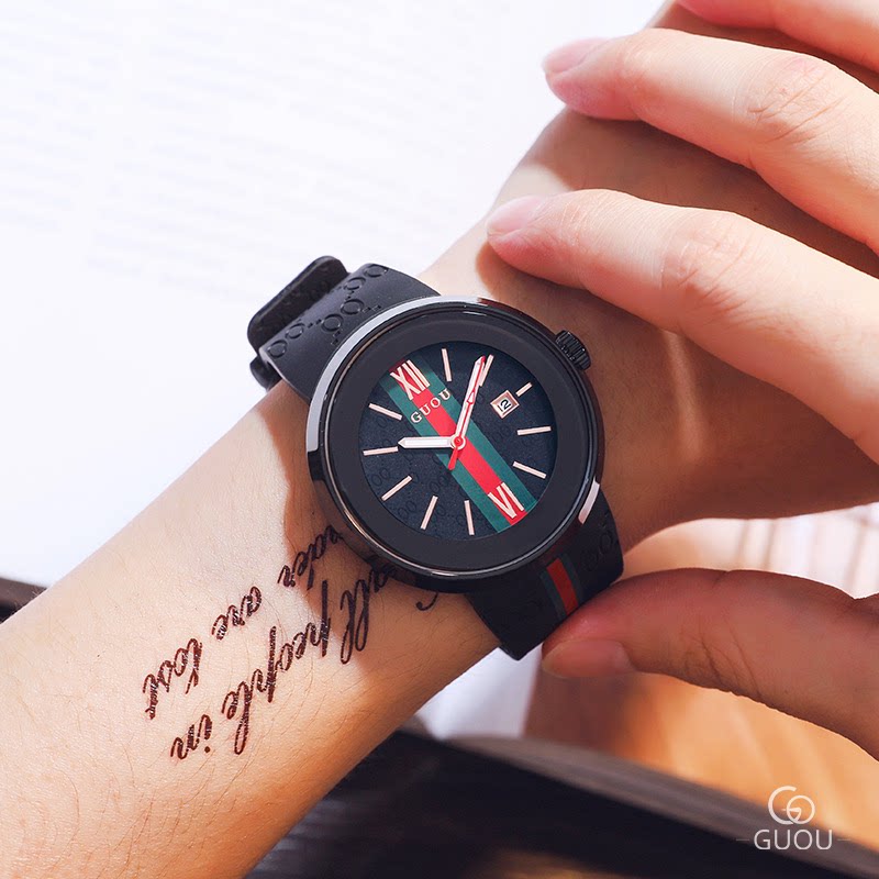 酷奇男士情侣一对名牌手表2020年新款霸气个性潮男瑞士硅胶带男表