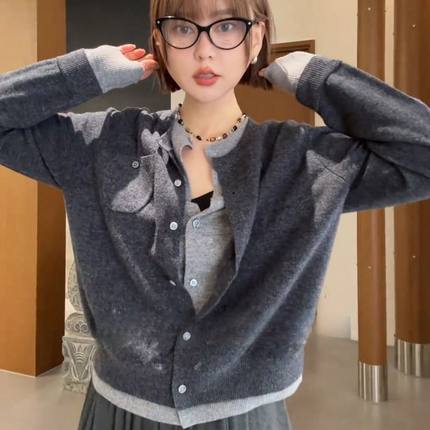 秋冬季韩版撞色假两件设计感小众针织开衫女拼接灰色毛衣上衣外套