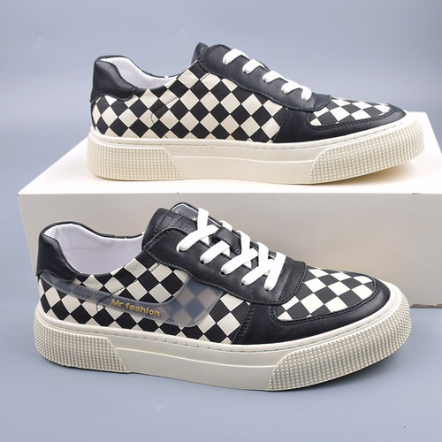 男士牛皮格子板鞋厚底套线潮鞋