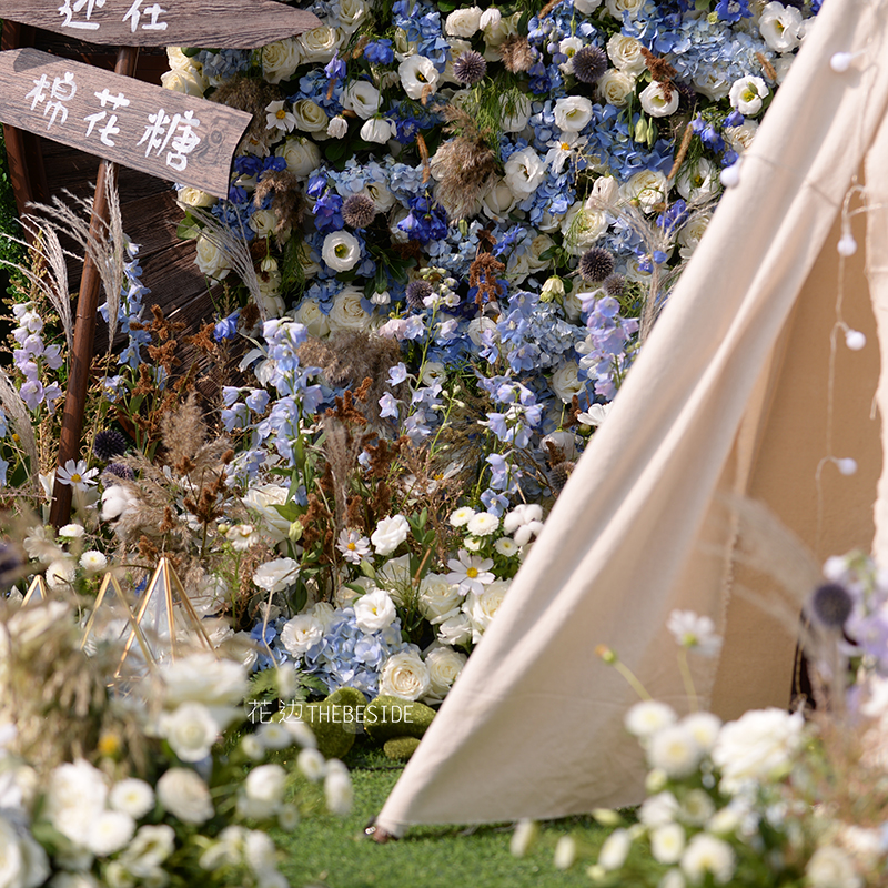 花边THEBESIDE 商业品牌VIP会员活动花艺布置 公司年会水牌桌花