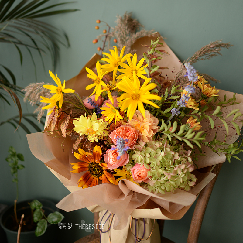 花边THEBESIDE《The only one》商业花礼个性私人定制 万用链接