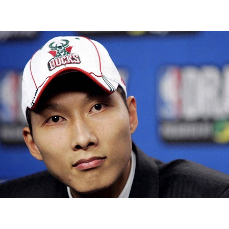 易建联高清海报定做CBA墙贴NBA体育相纸无框画写真篮球挂画相框6