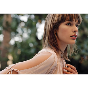 米拉乔沃维奇高清海报定制挂画相纸写真电影三个火枪手下流女孩