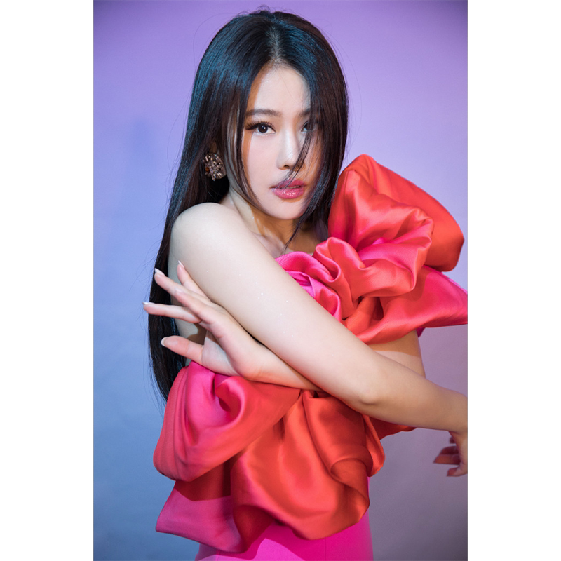 袁娅维高清大海报定制墙贴写真相纸挂画歌手专辑音乐美女封面图6