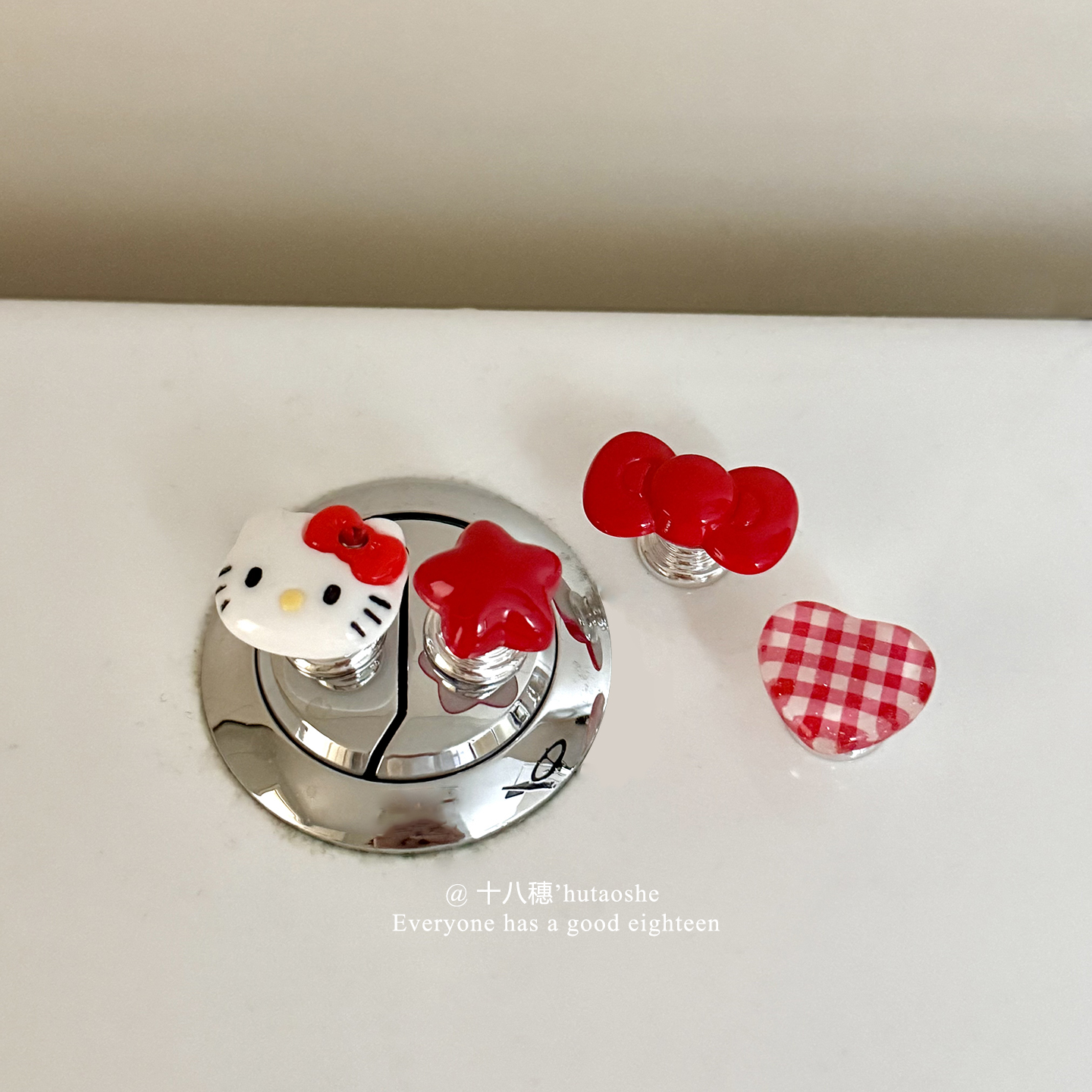 kt猫红色系卫生间马桶按压器美甲专用创意冲水按钮辅助器