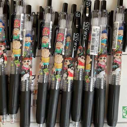 日本ZEBRA斑马中性笔蜡笔小新联名限定款JJ15黑水笔0.5刷题用稀有