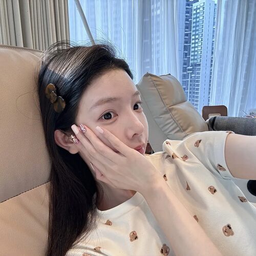 绝美中长款手工穿戴甲美甲纯色跳色皮粉爆闪亮片百搭韩系甜美纯欲