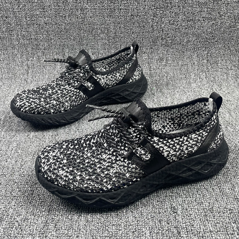 大孔网面透气轻便休闲单鞋一脚蹬