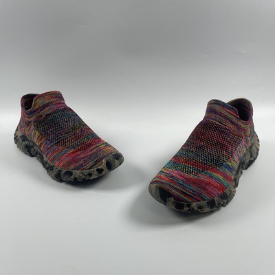 努卡丝维镂空透气幻彩迷彩底单鞋