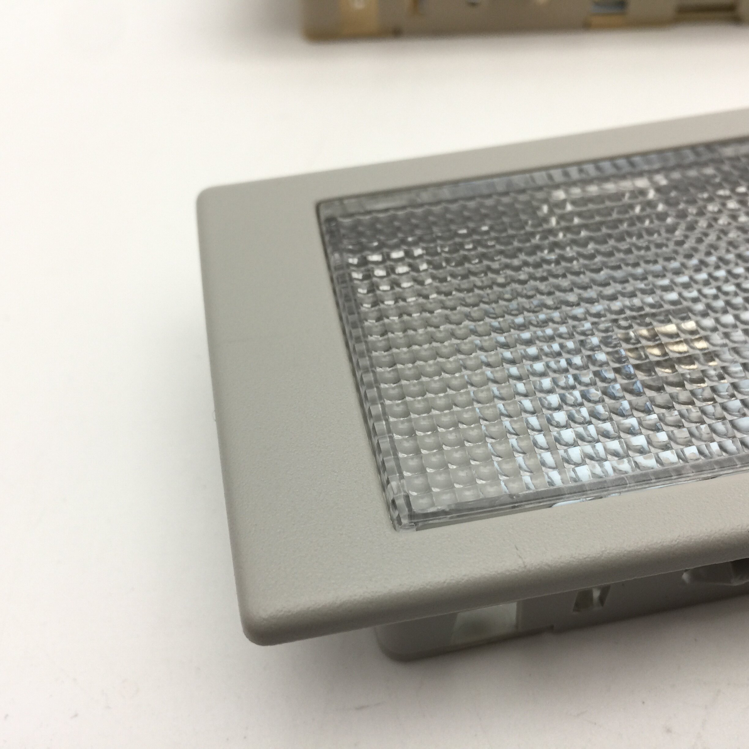 새로운 SANTANA LAVIDA POLO POLO TOURAN 자동차 뒷좌석 돔 라이트 독서 등 실내 조명 천장 조명