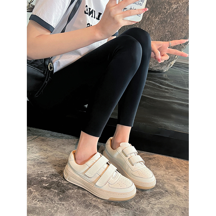 笑脸厚底增高小白鞋女