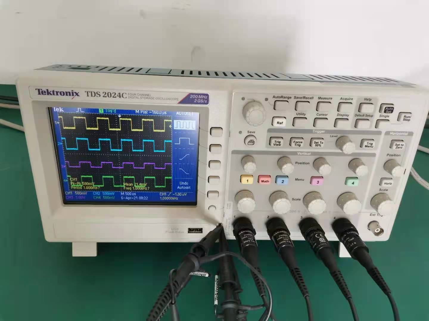 泰克TDS2024CTDS2014示波器