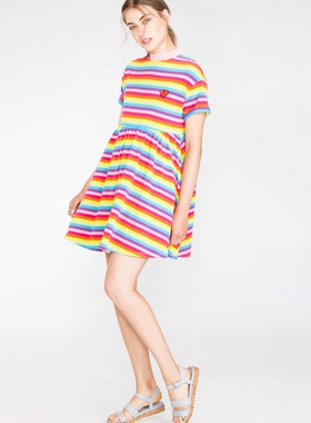 lazyoaf新款彩虹活力甜美时尚优质棉条纹宽松大码胖mm短袖连衣裙