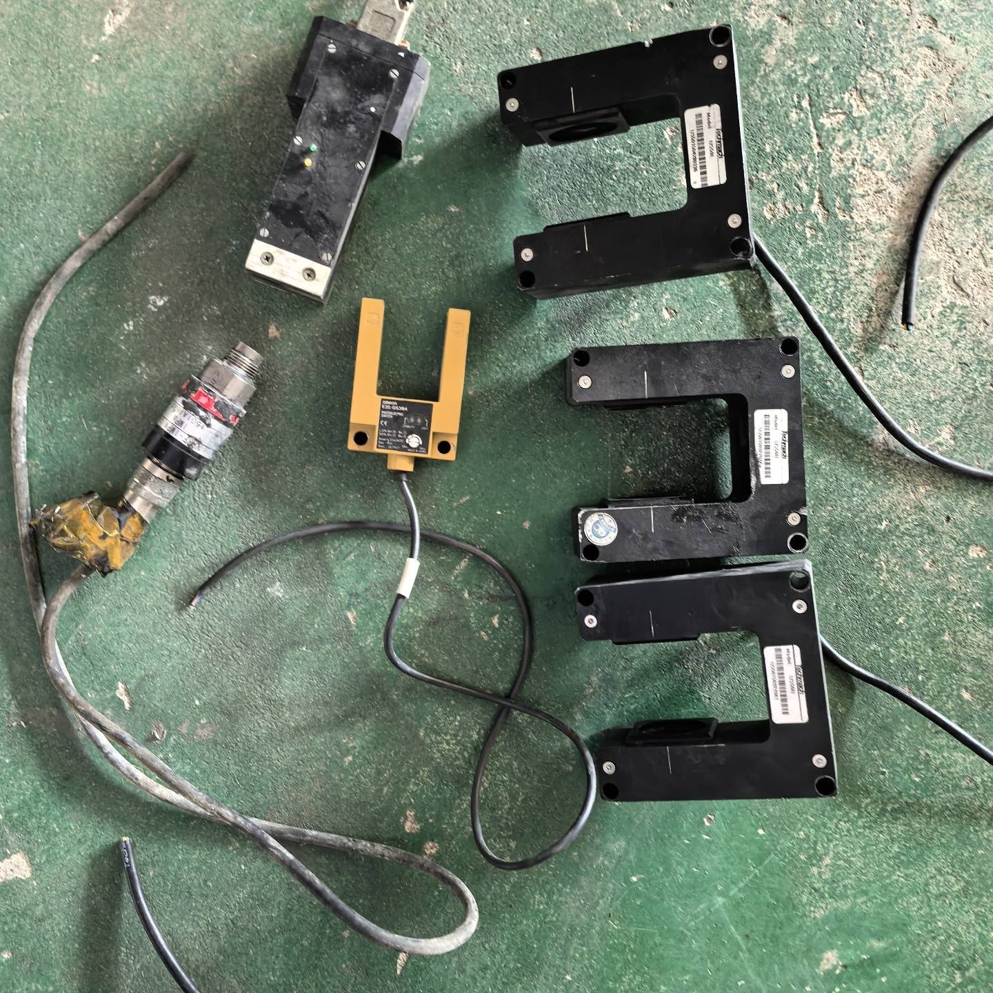 议价U型双路纠偏/光电传感器US50L  US50R  E3适用