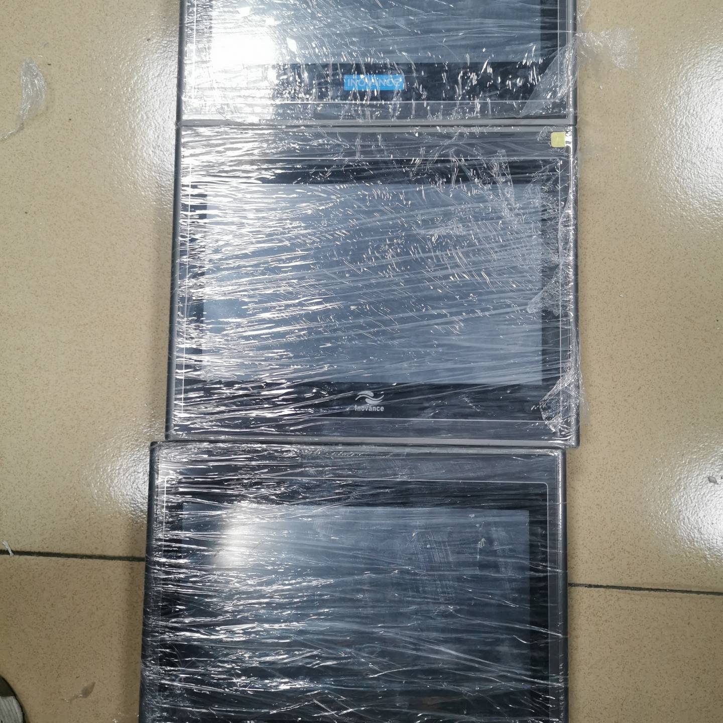 议价10寸触摸屏，型号：IT5100T，成色很漂适用