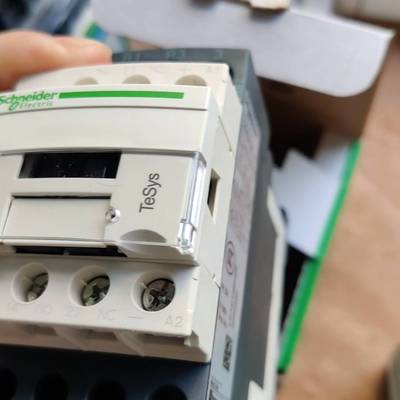 议价LC1D098MDC接触器LC1D128MD-LC1D适用