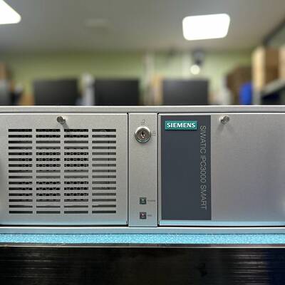 议价99新带包装IPC3000工控机E3-2670V3/1适用