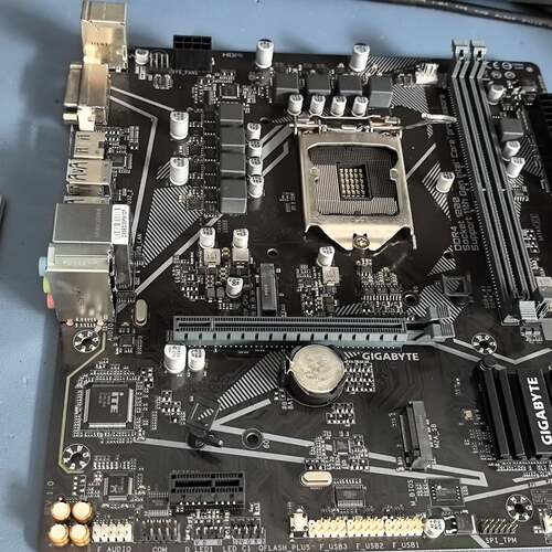 议价技嘉B560M主板 技嘉B560M POWER主板 支持适用