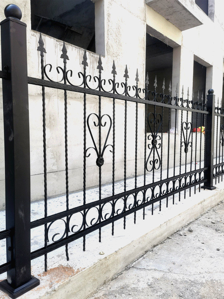户外栏杆围墙金属庭院铁艺护栏方钢铸铁小区镀锌围栏栅栏别墅工厂