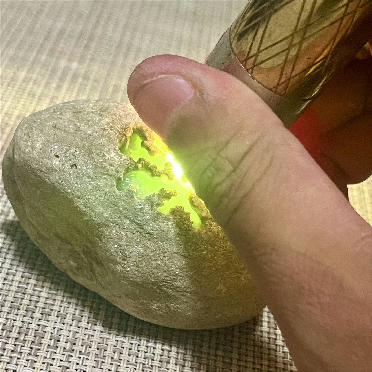 天然老坑翡翠玉石莫西沙底色表现