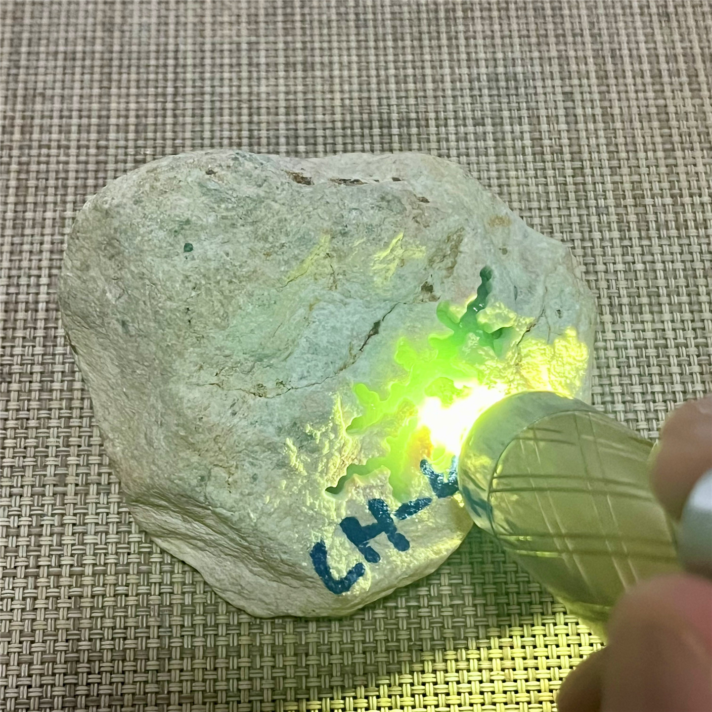 天然老坑翡翠玉石木那冰飘色表现