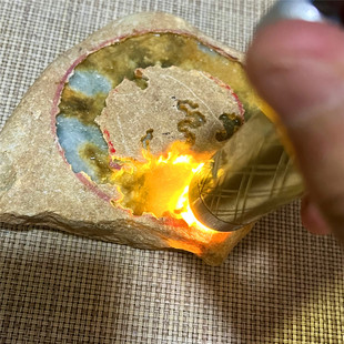 天然老坑翡翠玉石大马坎敞口手镯窗口肉质细腻种水化开有冰黄俏色